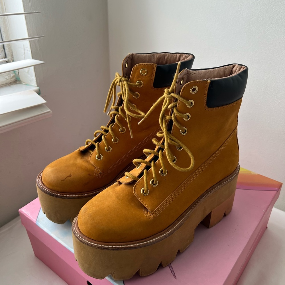 Used Jeffery Campbell nirvana wheat boots size 7.5
